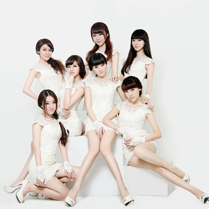 男同被三个男的双龙
